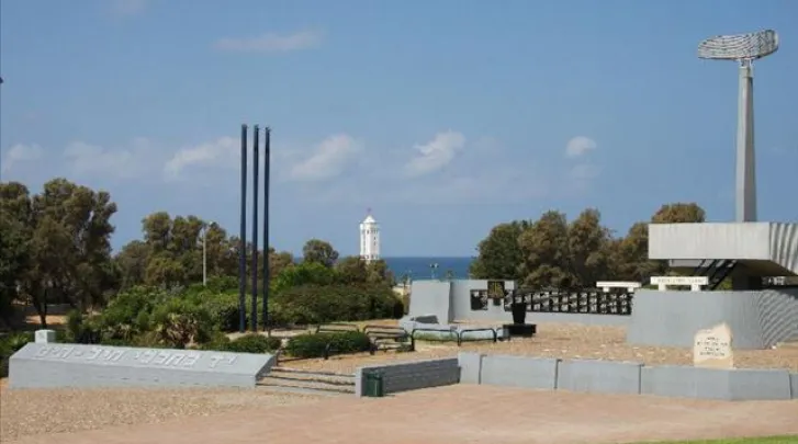 יד לחללי חיל הים - אשדוד