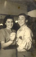 עם בת דודה ציפורה