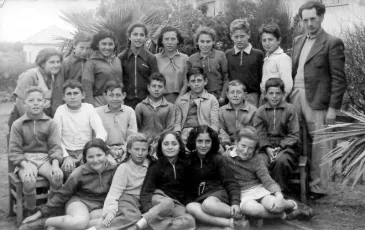 כיתה ז' - שורה אמצעית ראשון מימין