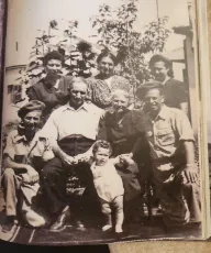 עם המשפחה