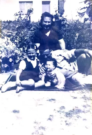 בילדותו